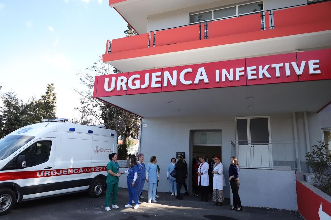 Ndërron jetë pacienti i tretë me koronavirus në Shqipëri