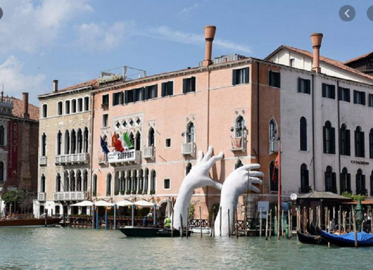 Koronavirusi ndalon trafikun e Venecias, spastron ujërat e risjell peshqit (FOTO)