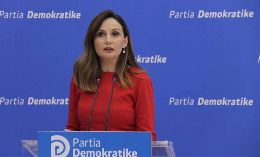 Tabaku: Sipas raportit të Standard and Poor’s, ekonomia shqiptare ndër 15 ekonomitë më të rrezikuara në botë!