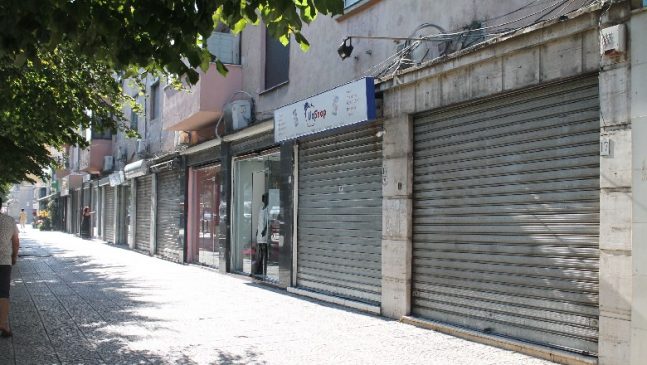 Lista e aktiviteteve që vijojnë të jenë ende të mbyllura