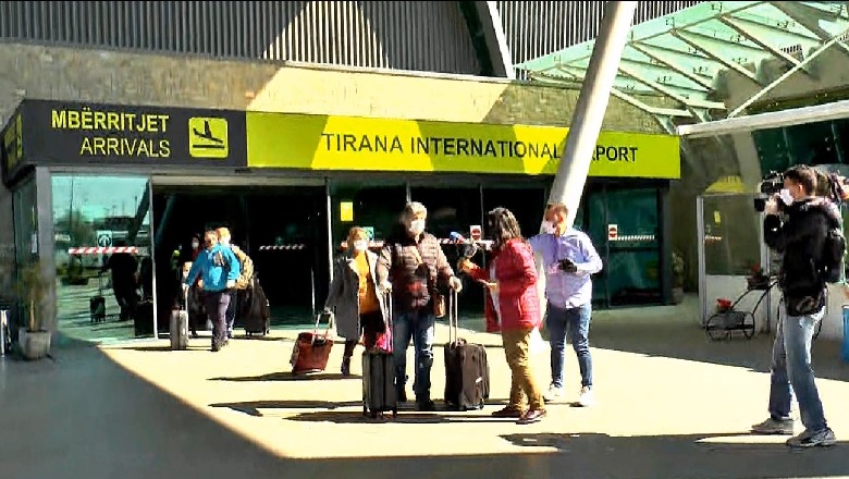 Jeni bllokuar në SHBA? Del njoftimi i riatdhesimit të shqiptarëve, ja si duhet të veproni