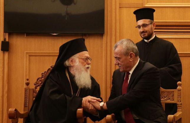 Ruçi mesazh për Pashkët: Fizikisht të izoluar, por më shumë të bashkuar