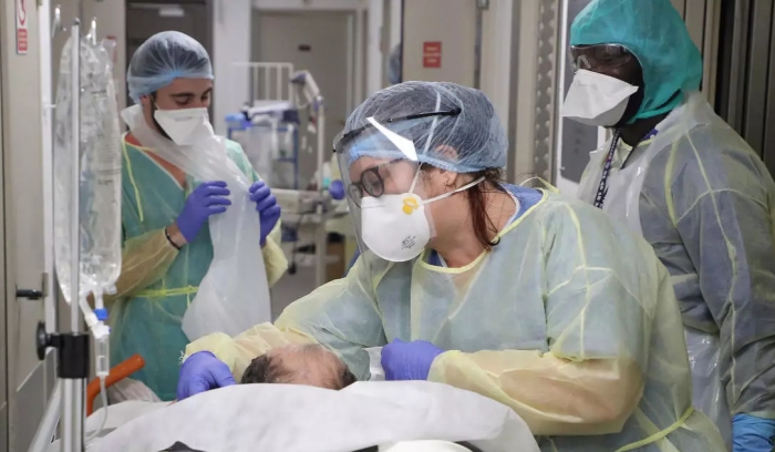 Koronavirusi/ Franca shënon 635 viktima në 24 orë