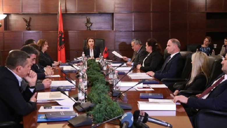 Proceset gjyqësore shtyhen deri më 22 prill për shkak të COVID-19