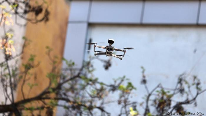 Ndryshimet në Kodin Penal, DW: Epidemia është bërë e kontrollueshme, po me cilin çmim?