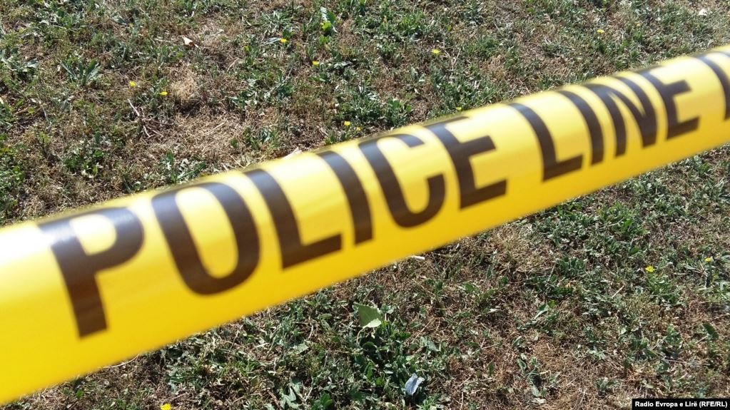 Dyshohet se ra nga një ndërtesë, humb jetën 20-vjeçarja në Kosovë