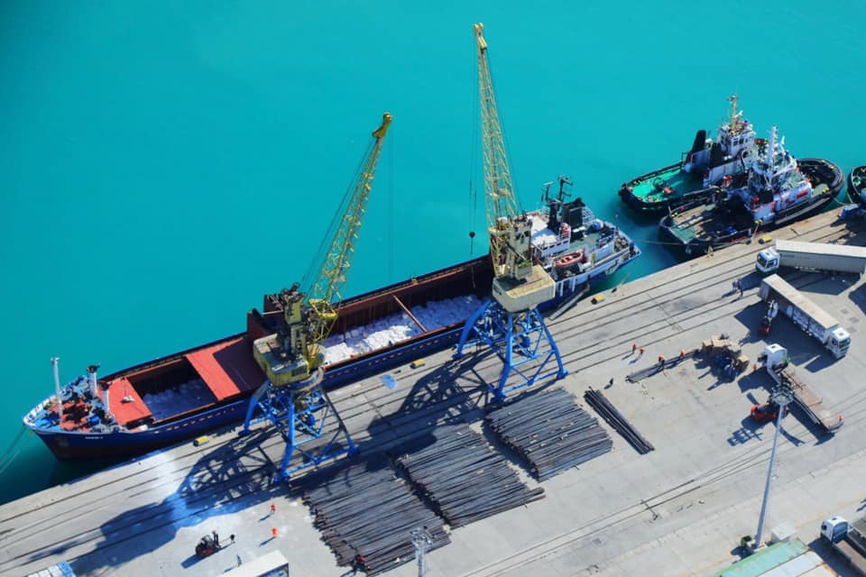 Porti i Durrësit punon me kapacitet të plotë gjatë pandemisë, vijojnë anijet tregtare dhe përpunimi i mallrave