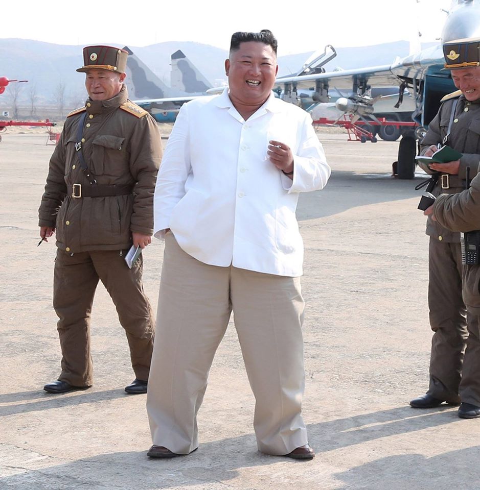 I shtrirë dhe i vdekur, a është ky Kim Jong Un? (FOTO)
