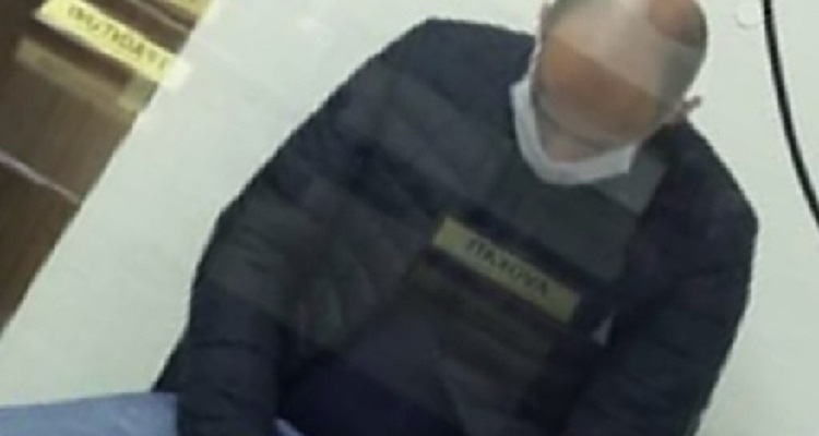 Dhunoi djalin 3-vjeçar të partneres dhe i theu tre brinjë, 35-vjeçari lihet në burg