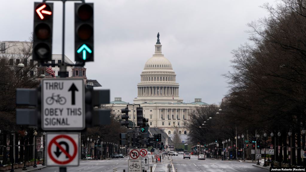 Kongresi amerikan miraton 484 miliardë dollarë për tejkalimin e situatës së pandemisë