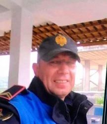 I veshur si polic bëri “kërdinë” në Kuçovë duke u marrë lekë qytetarëve, kapet mashtruesi