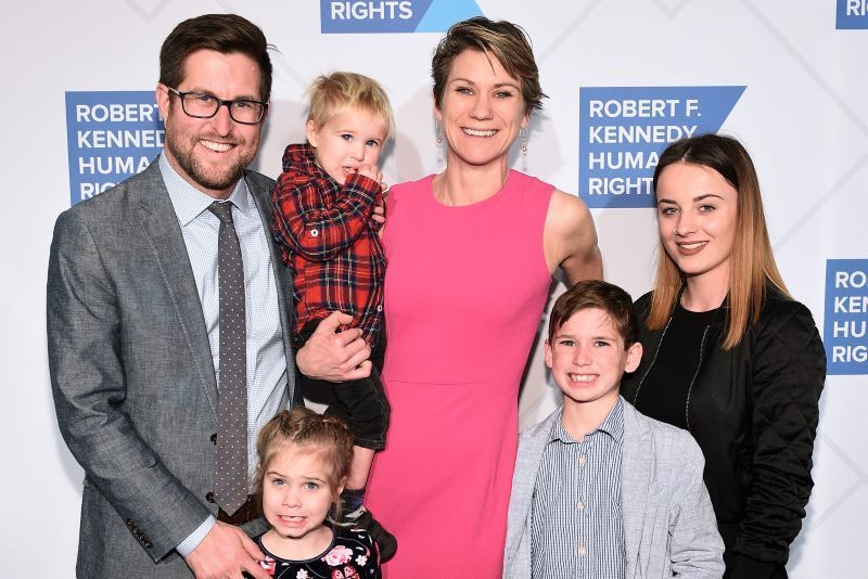 Vazhdon “mallkimi” për familjen Kennedy, zhduket në det mbesa me të birin