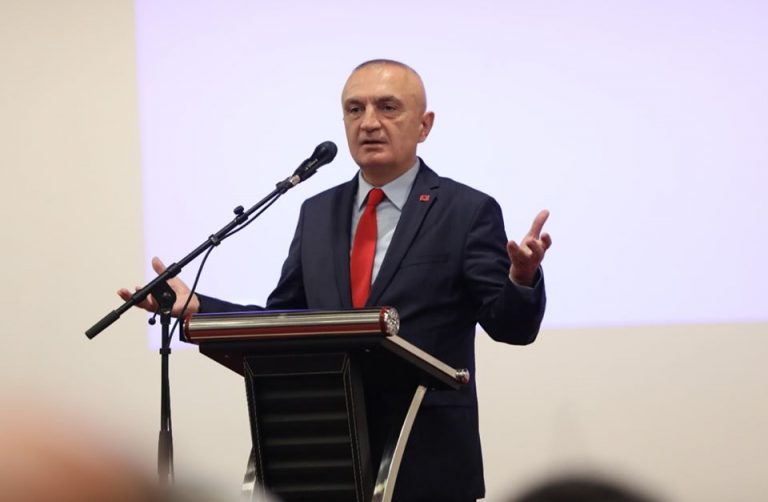 Muaji i Shenjtë i Ramazanit/ Meta uron besimtarët myslimanë