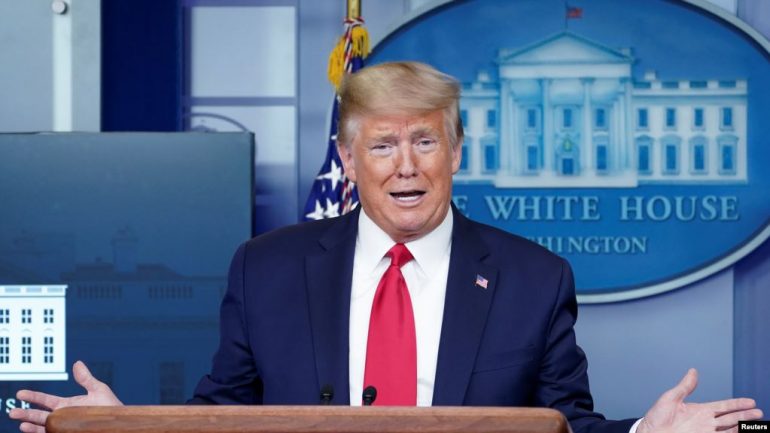 Trump flet për “fazë përfundimtare”: Mund të shihet dritë në fund të tunelit, masat agresive po ngadalësojnë virusin