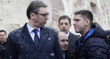 Lajm i hidhur për Aleksandër Vuçiç, djali i tij infektohet me CoVid-19!