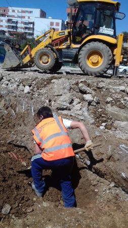 OSHEE: Dëmtohet rrjeti, zonat që mbeten pa energji në Tiranë