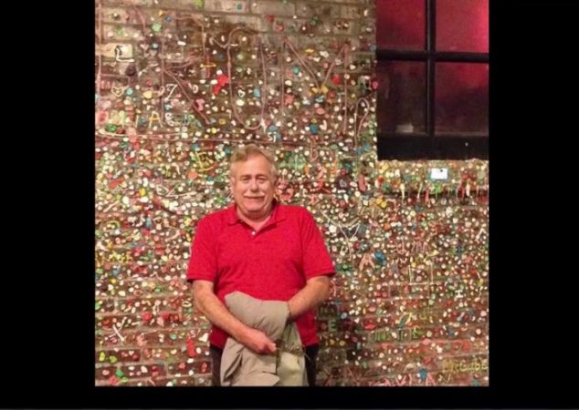 Amerikani u gjet i pajetë në banesën e tij, pritet sot përgjigjja e tamponit për koronavirus