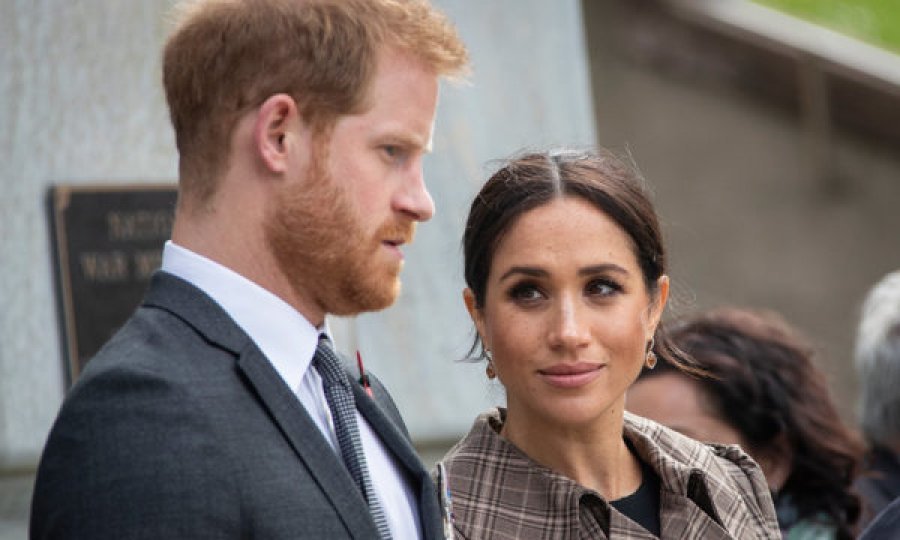 Në ditëlindjen e Mbretëreshës Elizabeth mungon urimi i Harry-t dhe Meghan Markle