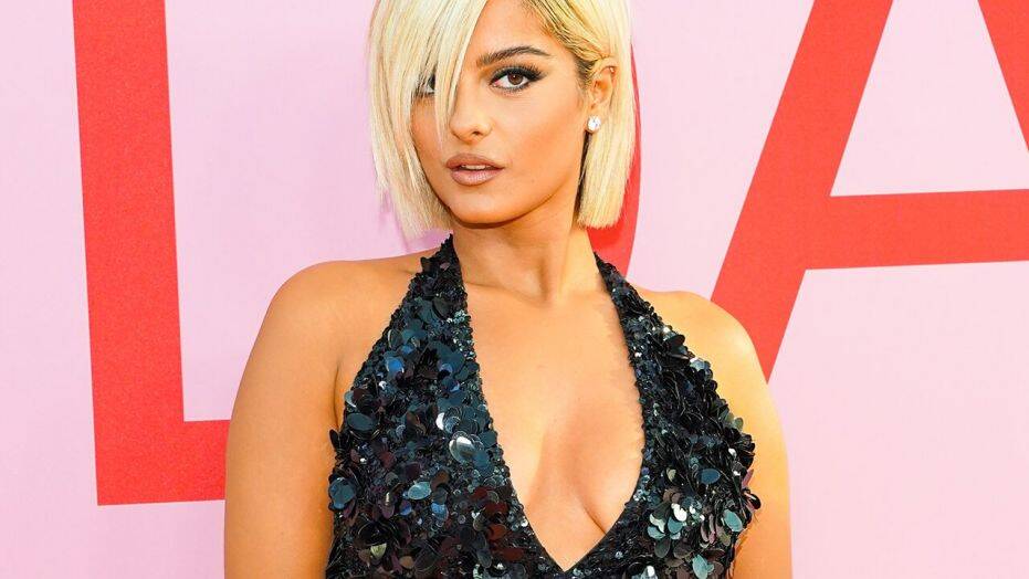 Bebe Rexha kujton udhëtimin në Shqipëri kur ishte e vogël (FOTO)