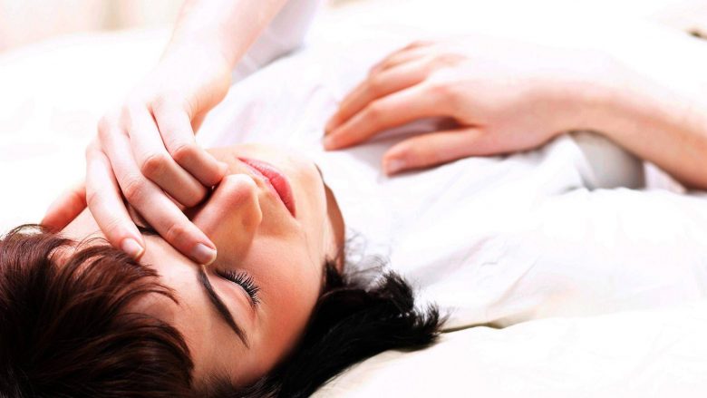 Përse jemi të lodhur pa bërë asgjë në karantinë?!