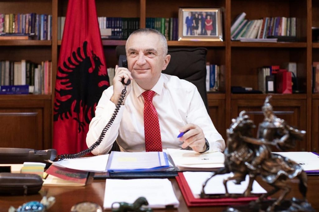 Meta bisedë telefonike me Thaçin: Të shkëmbejmë përvojat për tejkalimin e shpejtë të situatës