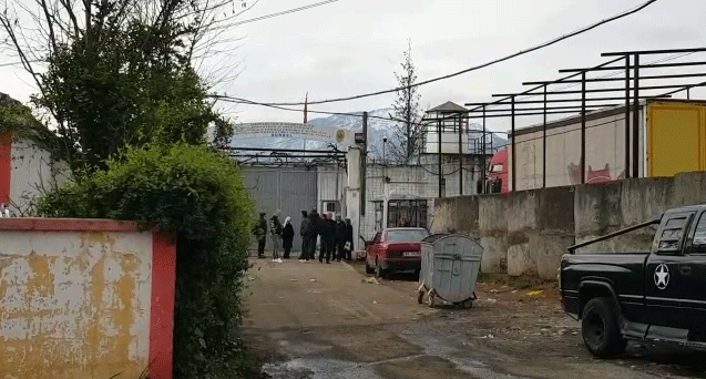 COVID-19/ Dalin nga burgu i Burrelit 21 të burgosur