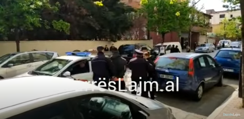 “Dolën të blinin dy kg patate”… Gjykata vendos arrest shtëpie për çiftin në Durrës