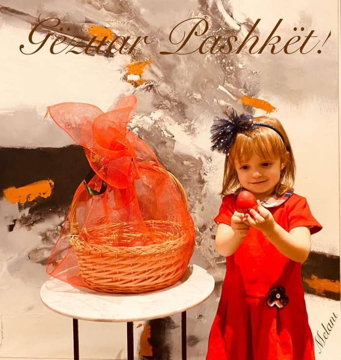 Balla uron Pashkët me foton e ëmbël të vajzës: Drita të na ndriçojë rrugën në këto ditë të vështira