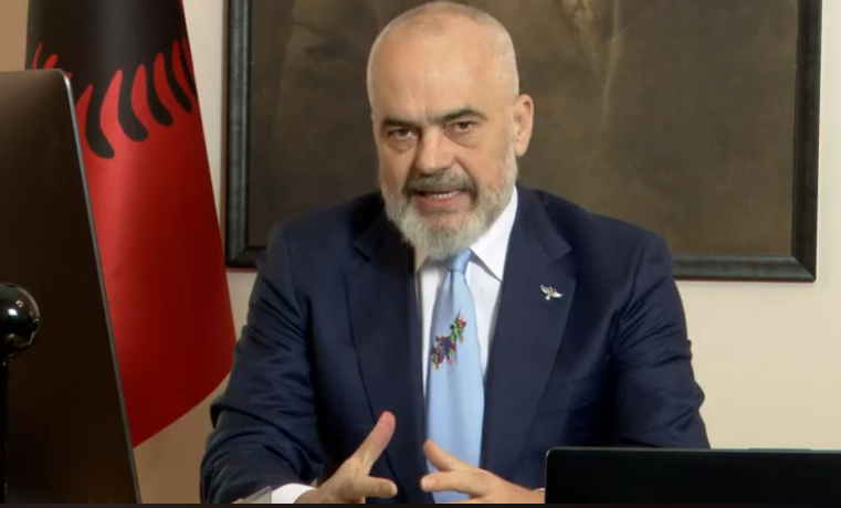 “Do ketë gjë për arbitrat…”, përgjigjet kryeministri Rama: Nuk paguajmë për ata që japin penallti të gabuara në kampionat