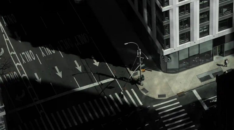 “Receta e përballimit të katastrofave”, analiza në NYT: Menaxho të pashmangshmen, që të shmangësh të pakontrollueshmen