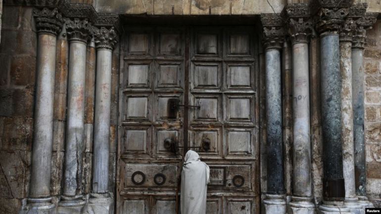 E Premtja e Zezë, shumica e botës në vetëizolim për shkak të Covid-19