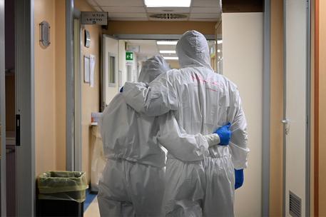 437 viktima në 24 orët e fundit në Itali, 3370 raste të reja me koronavirus