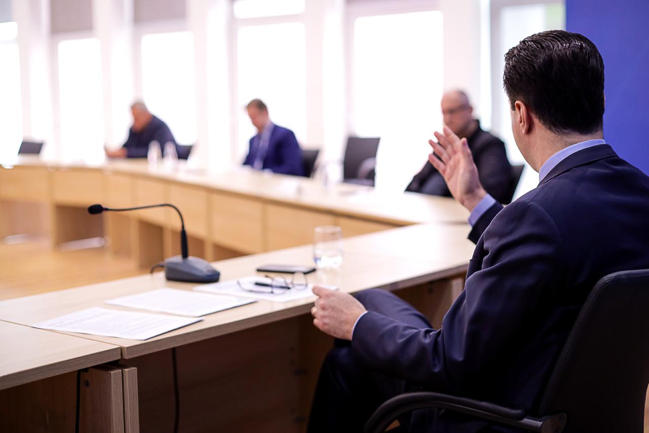 Opozita: Shteti të vihet pa asnjë vonesë në krah të njerëzve!