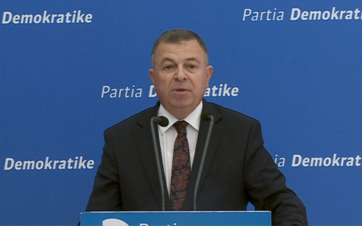 “Konvaleshenca e Durrësit prej 29 marsit karantinë, por Rama paguan hotelet e deputetit milioner Sadri Abazi”