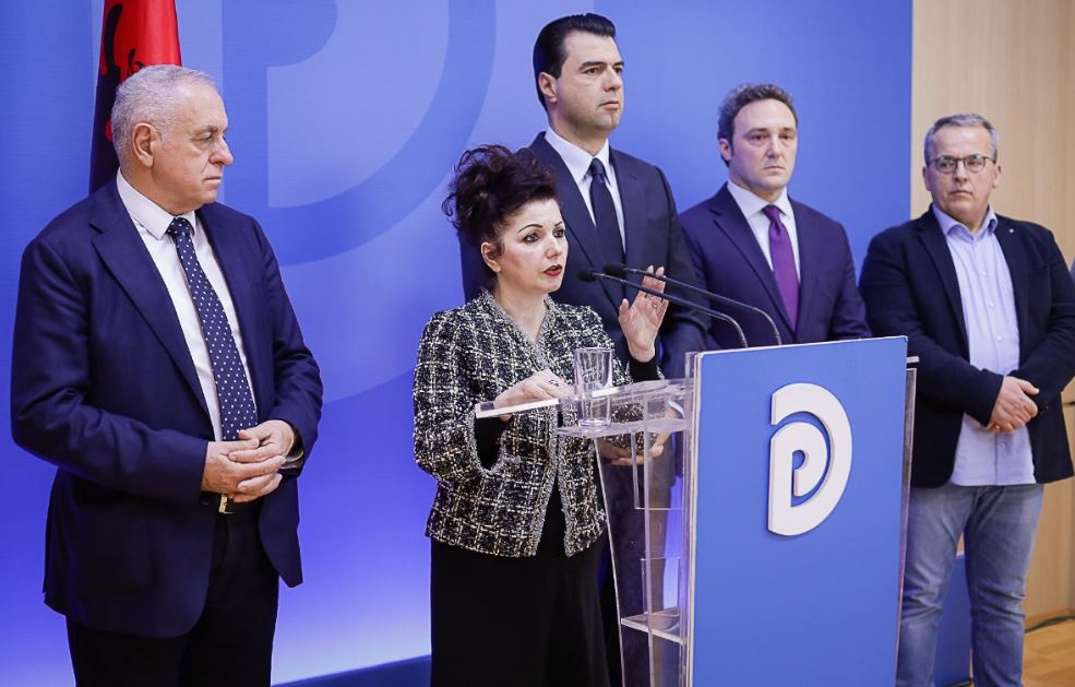 “Testet rezultojnë negative, por skanerët po zbulojnë raste të infektimit me COVID-19”, grupi i ekspertëve në PD 5 propozime për qeverinë