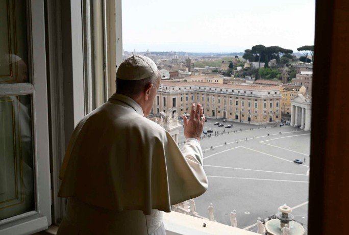 Papa Françesku shkruan ‘planin e ringjalljes’ nga pandemia koronavirus