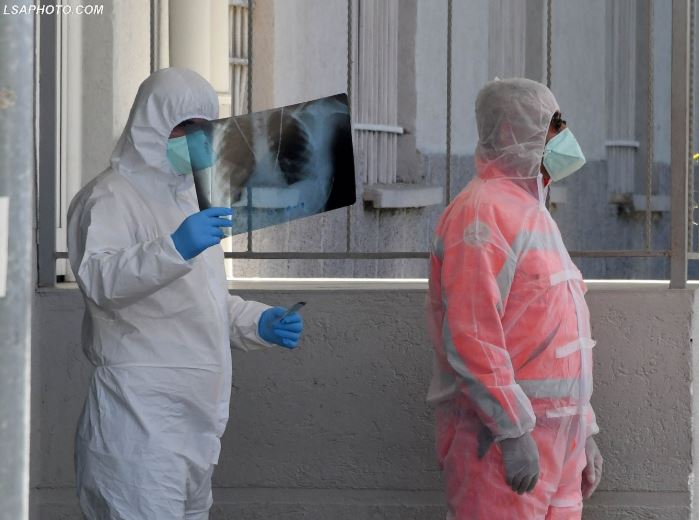 COVID-19 në Kukës, i infektuar infermieri që pati kontakt me 90-vjeçaren