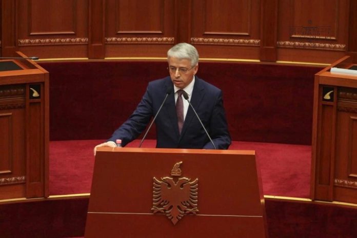 Lleshaj: Kush nuk bindet dhe shkakton vdekjen me virus duhet të bëjë burg…