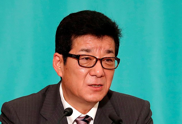 Koronavirusi/ Kryebashkiaku: Për pazar të dalin burrat se gratë vonohen shumë