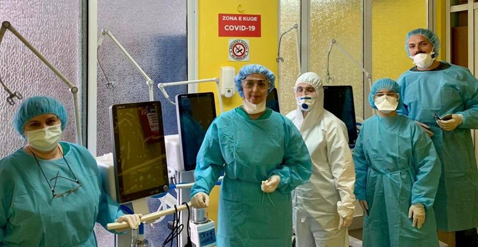 Manastirliu: 3 pacientë të Infektivit me COVID-19 po trajtohen në spitalin “Shefqet Ndroqi”