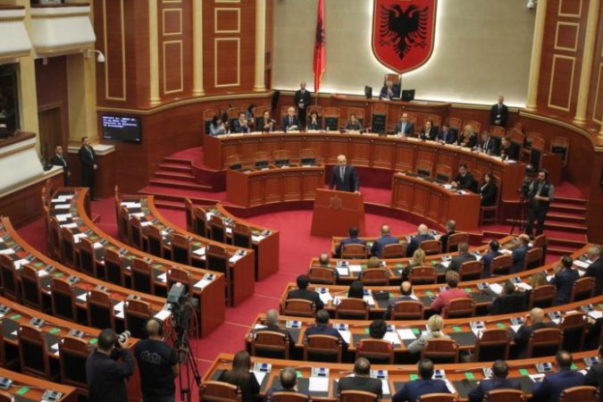 Kuvendi shtyn edhe me dy muaj gjendjen e fatkeqësisë natyrore