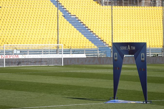 Serie A mbetet “peng” i Covid-19, datë e re për rifillimin e sezonit