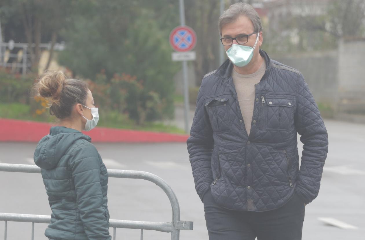 Mjekët Skënder Brataj dhe Andi Koraqi fitojnë betejën me COVID-19