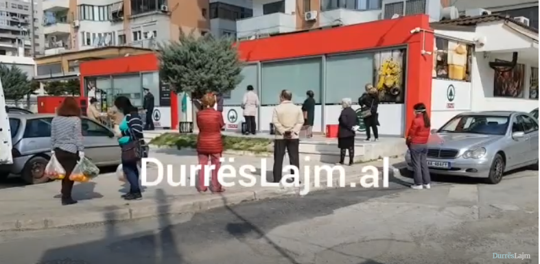 Nga sot ushqimoret, farmacitë dhe bankat do të jenë të hapura deri në 17:30