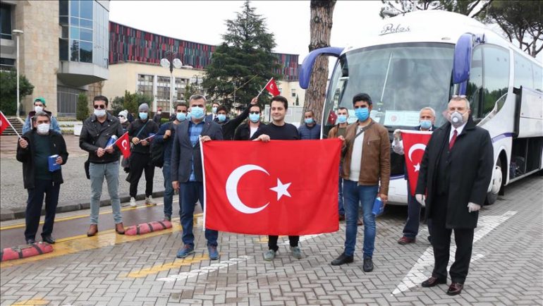 Të bllokuar për shkak të COVID-19 në Shqipëri, nis kthimi i shtetasve turq