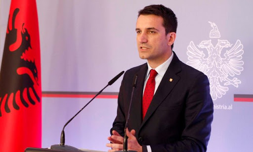 Veliaj: Bashkia e Tiranës mbulon shpenzimet funerale për ata që humbin jetën nga COVID-19