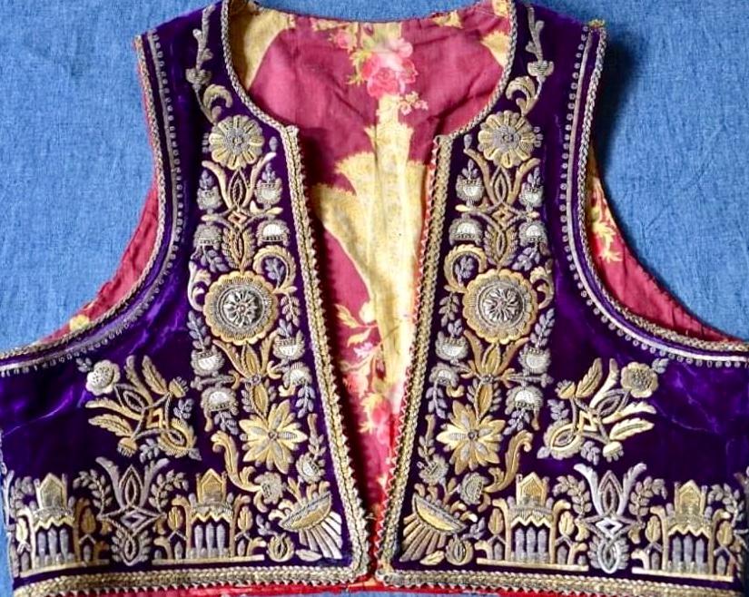 Rama nxjerr fotot: Jelekët me ar të Beratit, vlerat e vërteta të trashëgimisë sonë kulturore