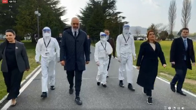 Dita ndërkombëtare e infermierëve/ Rama: Na mësuan se hero të bën sakrifica