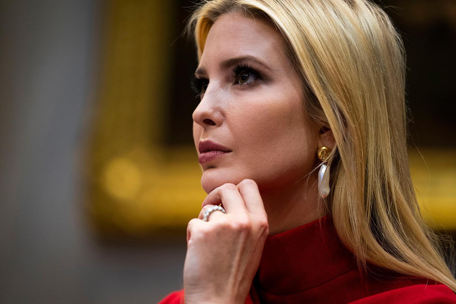 Asistentja personale e Ivanka Trump rezulton pozitive me koronavirus