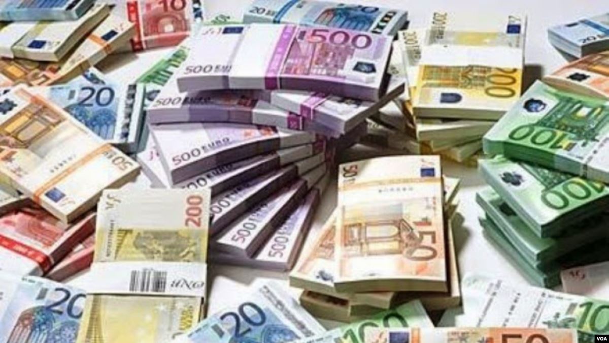 I bllokohet llogaria bankare 400 mijë dollarë biznesmenit të njohur në Tiranë